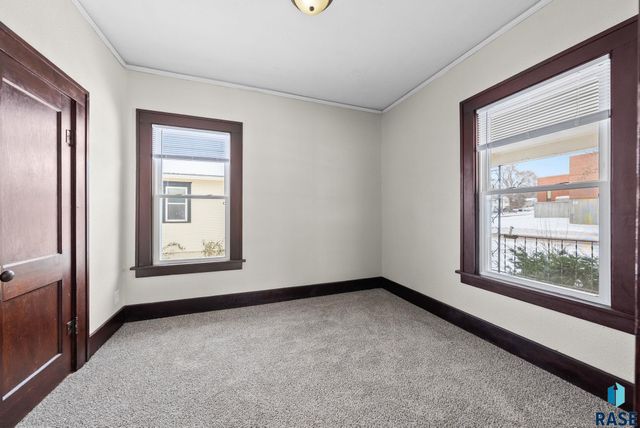 419 N Indiana Ave Avenue, Sioux Falls, SD 57103