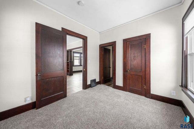 419 N Indiana Ave Avenue, Sioux Falls, SD 57103