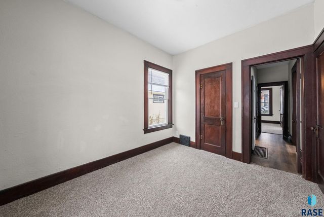 419 N Indiana Ave Avenue, Sioux Falls, SD 57103