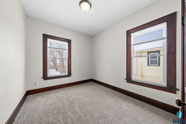 419 N Indiana Ave Avenue, Sioux Falls, SD 57103