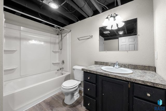 419 N Indiana Ave Avenue, Sioux Falls, SD 57103