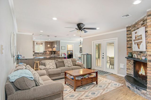 614 Bendwood Drive, Houston, TX 77024