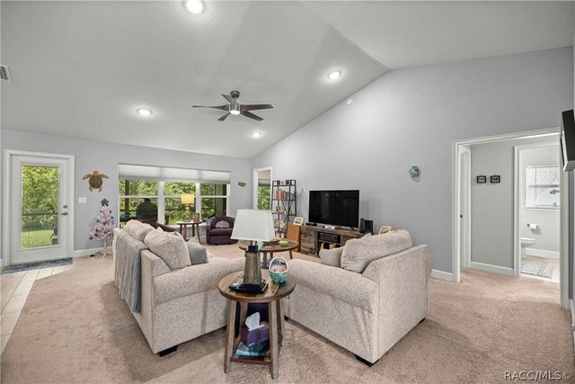 84 Vinca Street, Homosassa, FL 34446