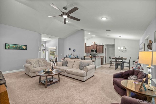 84 Vinca Street, Homosassa, FL 34446