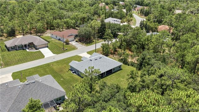 84 Vinca Street, Homosassa, FL 34446
