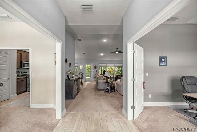 84 Vinca Street, Homosassa, FL 34446
