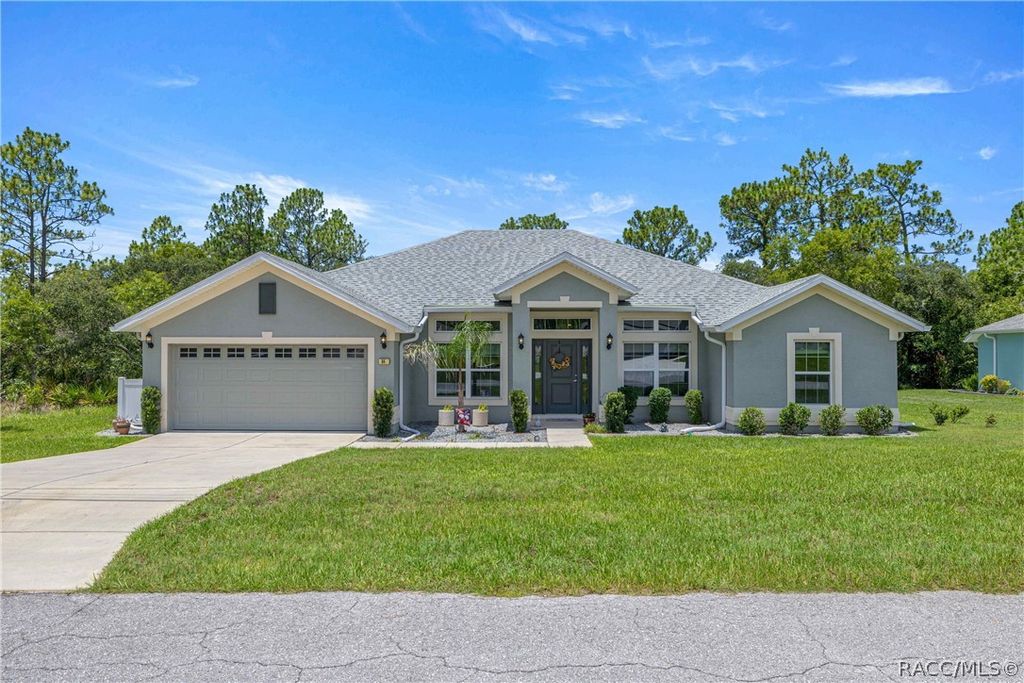 84 Vinca Street, Homosassa, FL 34446
