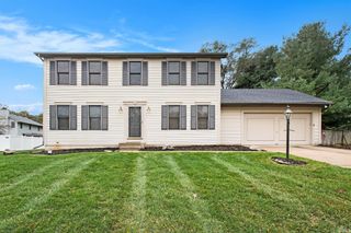 22160 Sandy Hill Lane, South Bend, IN 46628