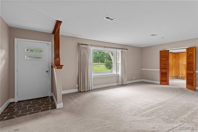 1 Luray Dr, Henrico, VA 23227