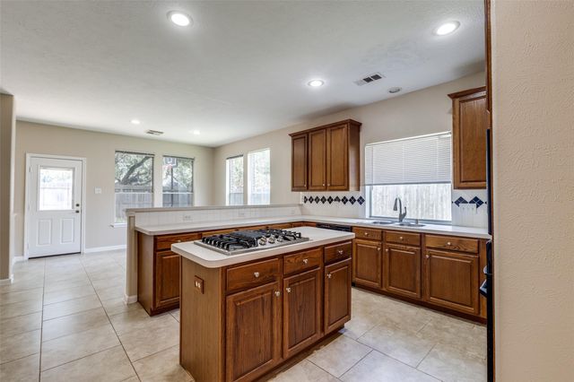 8106 Meadow Pond Drive, Missouri City, TX 77459