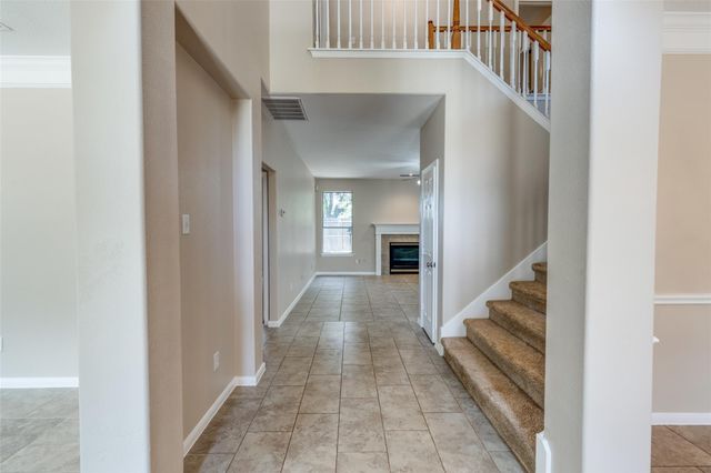 8106 Meadow Pond Drive, Missouri City, TX 77459