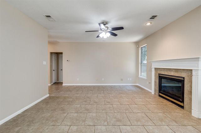 8106 Meadow Pond Drive, Missouri City, TX 77459