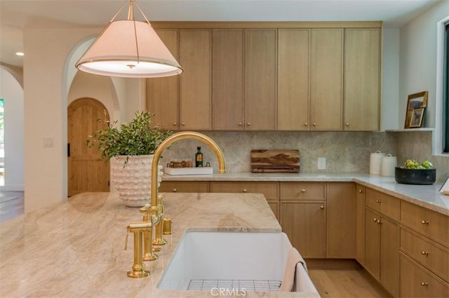 2357 Midvale Ave, Los Angeles, CA 90064