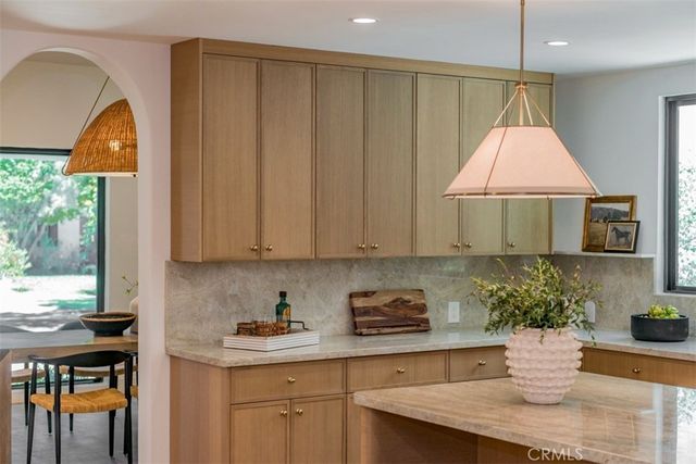 2357 Midvale Ave, Los Angeles, CA 90064