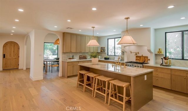 2357 Midvale Ave, Los Angeles, CA 90064