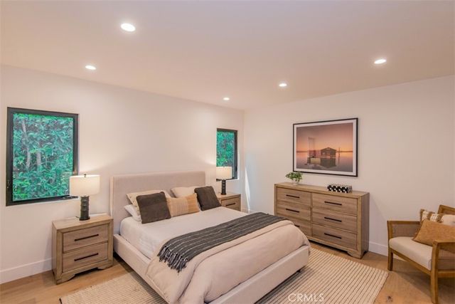 2357 Midvale Ave, Los Angeles, CA 90064