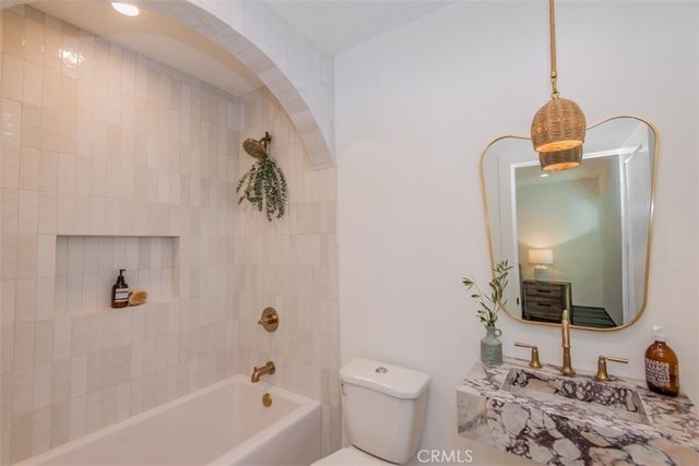 2357 Midvale Ave, Los Angeles, CA 90064