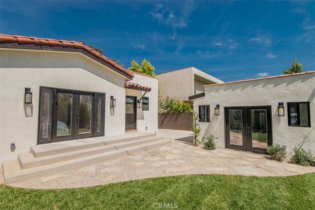 2357 Midvale Ave, Los Angeles, CA 90064