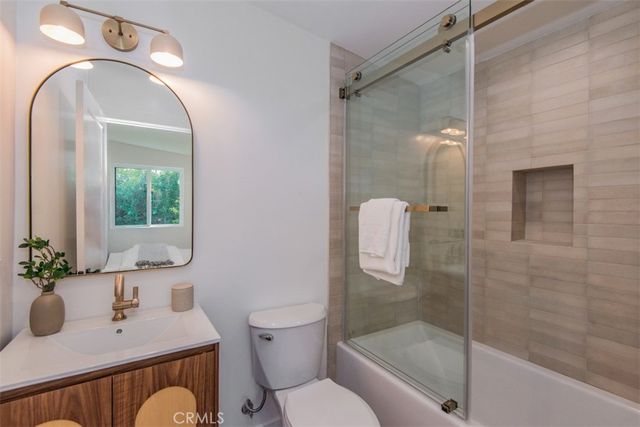 2357 Midvale Ave, Los Angeles, CA 90064