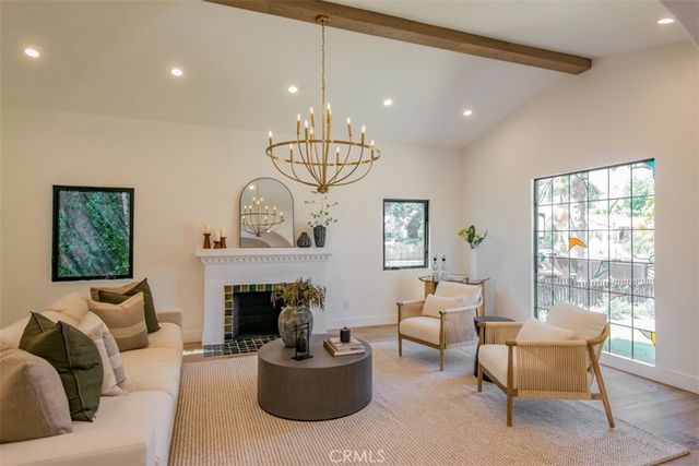 2357 Midvale Ave, Los Angeles, CA 90064