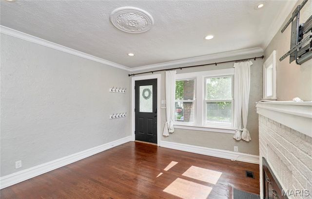 805 Leonard Drive, Rock Hill, MO 63119