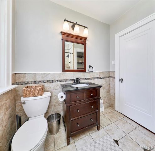 805 Leonard Drive, Rock Hill, MO 63119