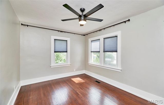 805 Leonard Drive, Rock Hill, MO 63119