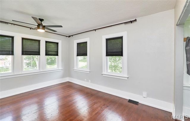 805 Leonard Drive, Rock Hill, MO 63119