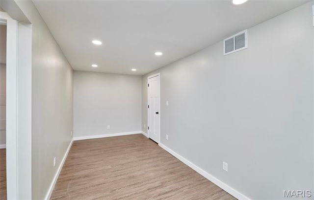 805 Leonard Drive, Rock Hill, MO 63119