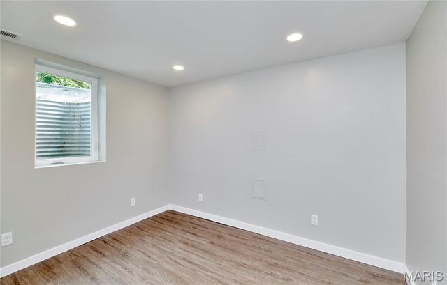 805 Leonard Drive, Rock Hill, MO 63119
