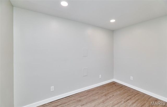 805 Leonard Drive, Rock Hill, MO 63119