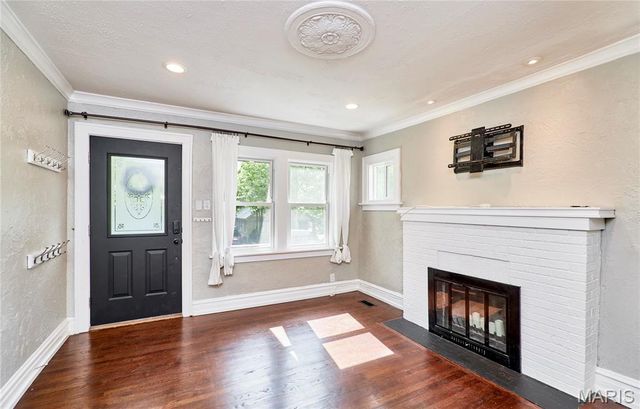 805 Leonard Drive, Rock Hill, MO 63119