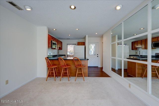 7503 Windward Drive, New Bern, NC 28560