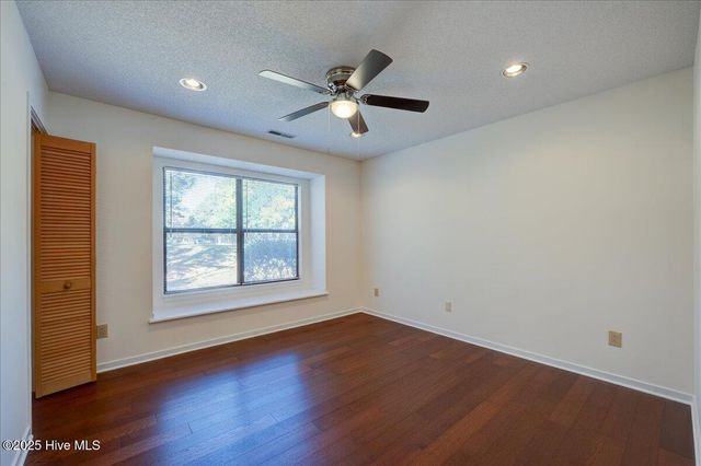 7503 Windward Drive, New Bern, NC 28560