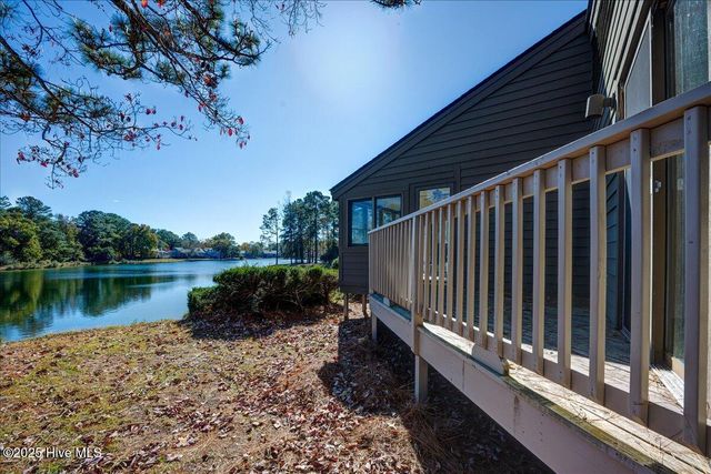 7503 Windward Drive, New Bern, NC 28560