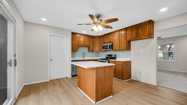 721 Fox River Road, Valparaiso, IN 46385