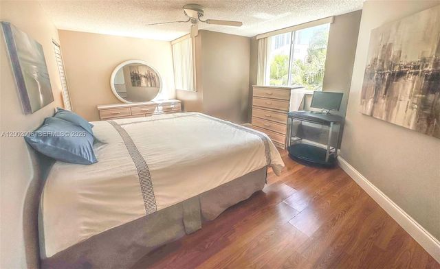 18000 N Bay Rd 201, Sunny Isles Beach, FL 33160