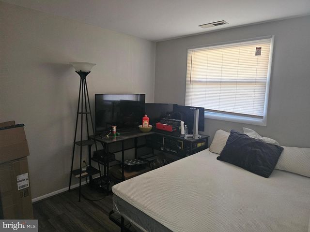 12 FAIRMOUNT DR, Glassboro, NJ 08028