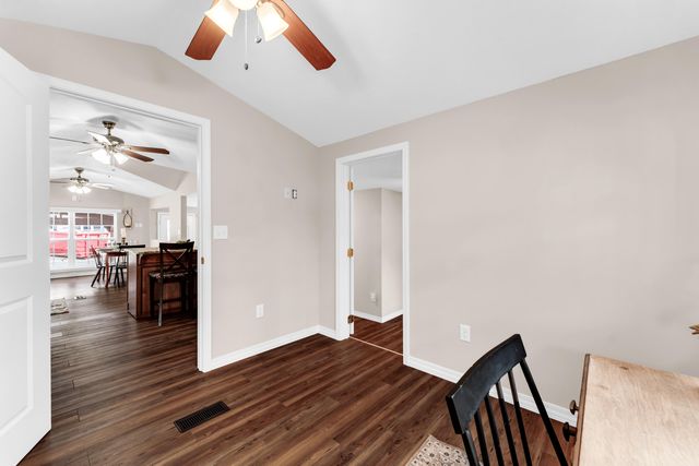 203 Forest Park Lane, Branson, MO 65616