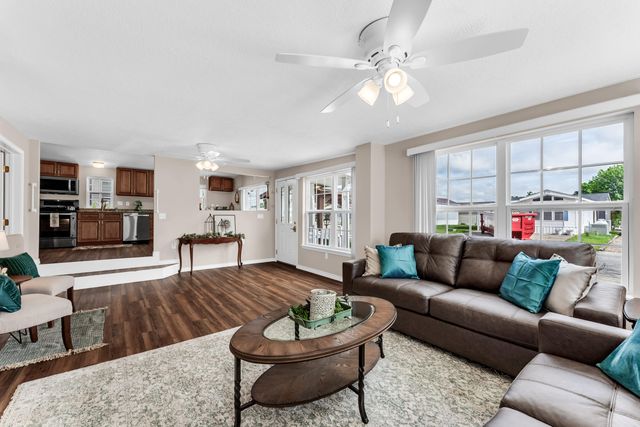 203 Forest Park Lane, Branson, MO 65616