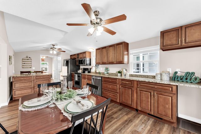 203 Forest Park Lane, Branson, MO 65616