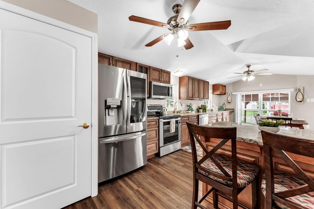 203 Forest Park Lane, Branson, MO 65616
