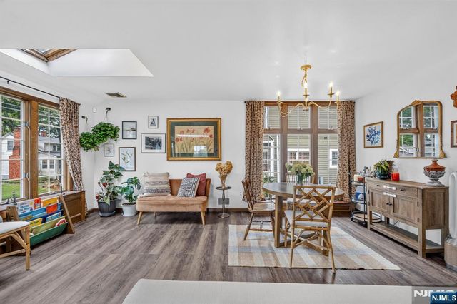 43 Dairy Street, Midland Park, NJ 07432