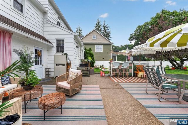 43 Dairy Street, Midland Park, NJ 07432