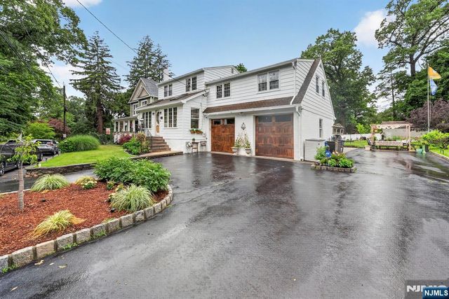 43 Dairy Street, Midland Park, NJ 07432