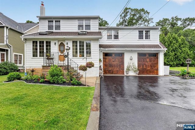 43 Dairy Street, Midland Park, NJ 07432