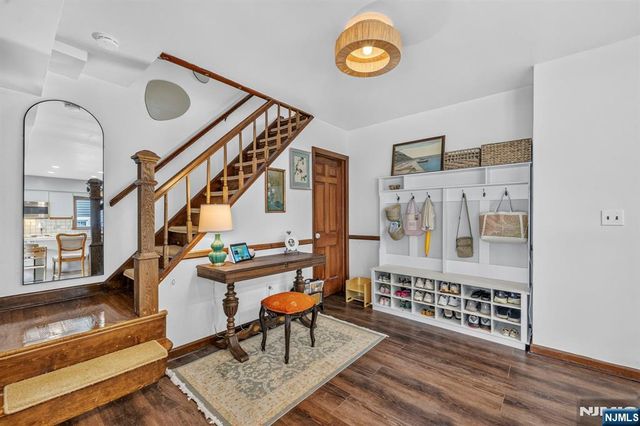 43 Dairy Street, Midland Park, NJ 07432