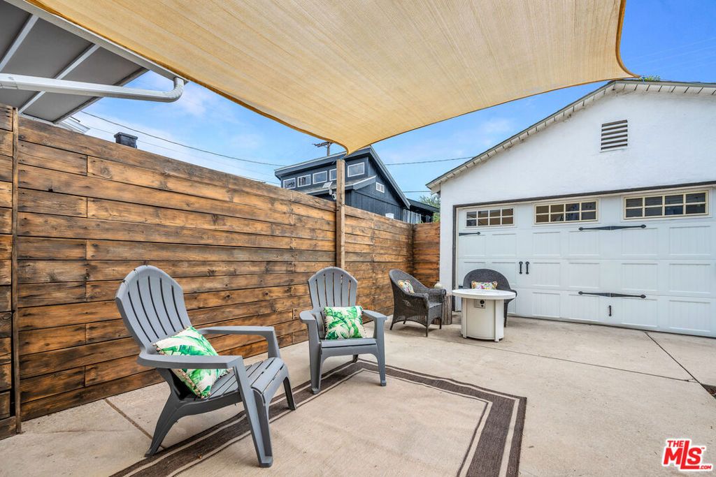 Image 27 of property listing at 118 S Lamer Street, Burbank, CA 91506