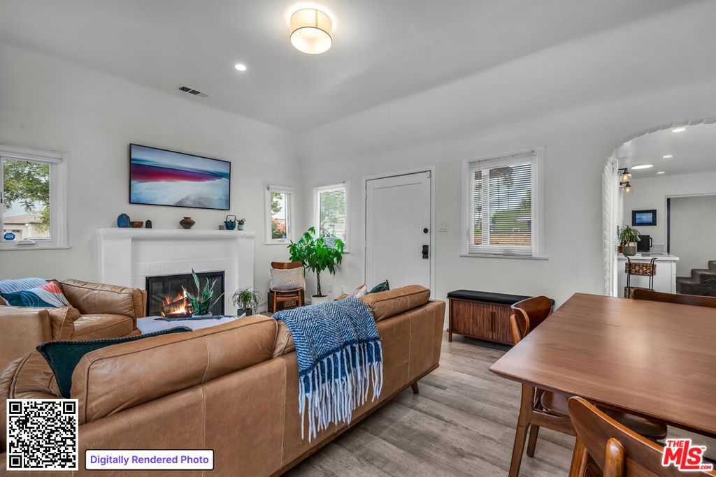 Image 6 of property listing at 118 S Lamer Street, Burbank, CA 91506