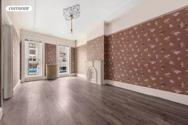 118 4TH Avenue, New York City, NY 11217